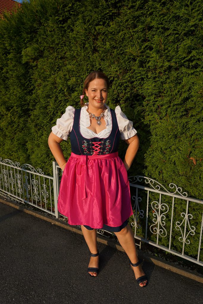 Dirndl Jeans Sheego