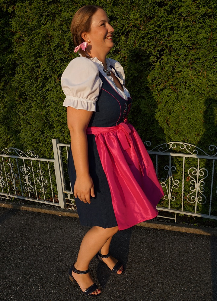 Dirndl Jeans Sheego