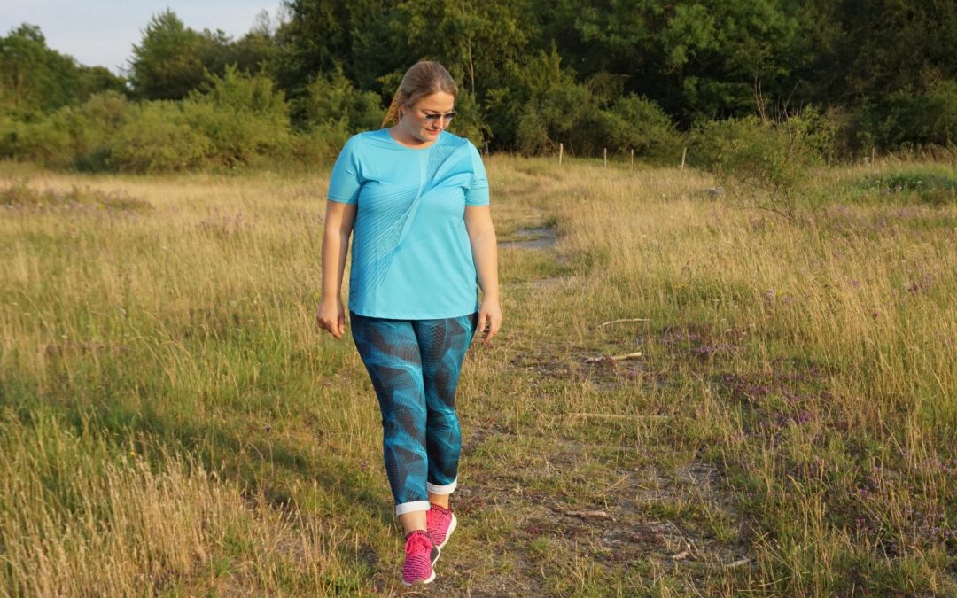 Sunset Walk – Curvy Sport bei heißen Temperaturen